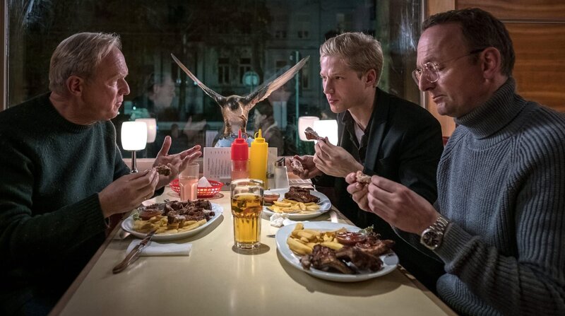 Und wer nimmt den Hund? – Bild: ZDF und ARD Degeto/​Boris Laewen.