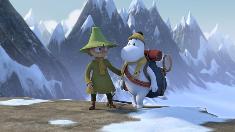 Aus Sehnsucht ist Mumintroll (re.) Snufkin (li.) in sein Winterquartier in die Berge gefolgt. – Bild: ZDF und ©Moomin Characters“ ©Gutsy Animations 2022.