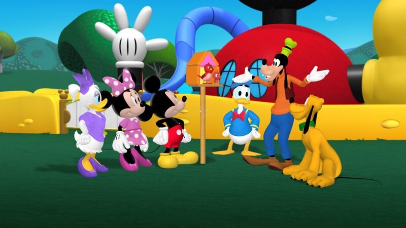 Goofy hat es vollbracht! Er hat ein tolles Vogelhaus gebaut (v.li.n.re.: Daisy, Minnie, Micky, Donald, Goofy, Pluto). – Bild: © 2007 DISNEY CHANNEL. ALL RIGHTS RESERVED