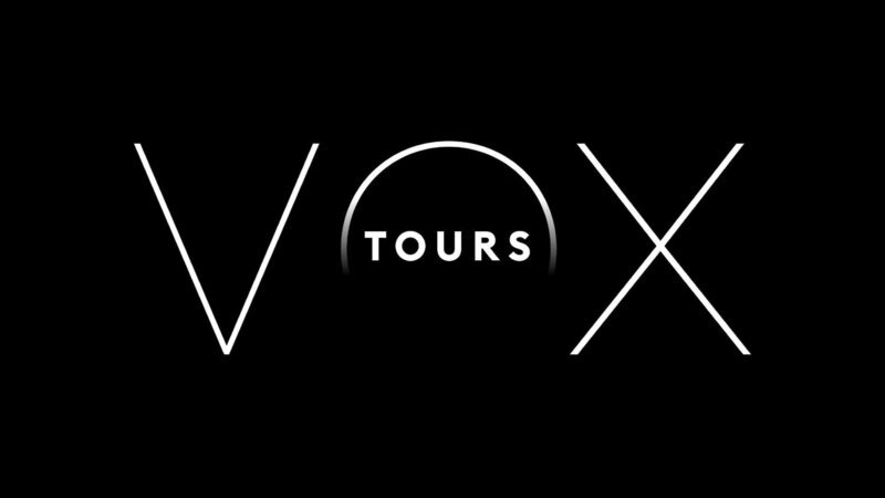 Das Logo zu „VOXtours“. – Bild: RTL