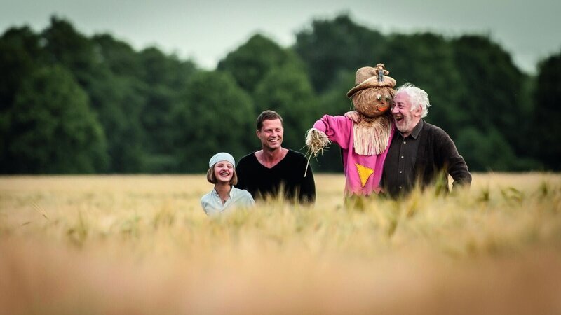 Emma Schweiger (Tilda), Til Schweiger (Niko), Dieter Hallervorden (Amandus). – Bild: 2014 barefoot films GmbH, SevenPictures Film GmbH, Warner Bros. Entertainment GmbH. All rights reserved. /​ Gordon A. Timpen Lizenzbild frei