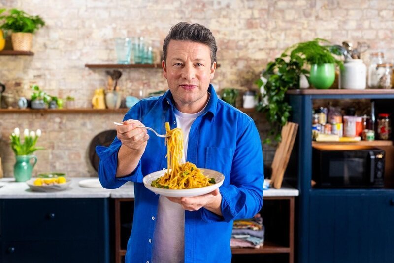 Jamie Oliver +++ – Bild: RTL /​ 2023 Jamie Oliver Enterprises Ltd