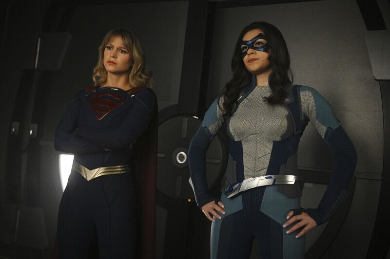 Kara alias Supergirl (Melissa Benoist, l.); Nia Nal alias Dreamer (Nicole Maines, r.) – Bild: 2020 The CW Network, LLC. All Rights Reserved. Lizenzbild frei