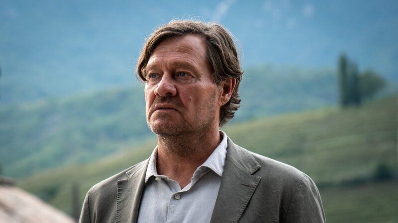Adrin Erlacher (Harald Windisch) ist auf der Suche nach dem verschwundenen Giulio Mair. Hat er eine Verbindung zur Mafia? – Bild: ZDF und Martin Rattini.