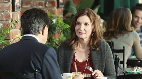 David Rossi (Joe Mantegna, l.) erhält Besuch von seiner Ex-Frau Carolyn (Isabella Hoffman, r.), die eine schlechte Nachricht für ihn hat … – Bild: TF1