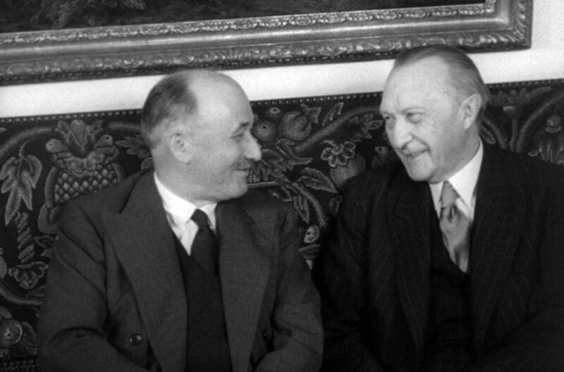 Deutschland war für Jean Monnet immer der Schlüssel für ein vereintes Europa. Foto: Jean Monnet und Konrad Adenauer – Bild: SR/Rüdiger Mörsdorf Filmproduktion Deutschland war für Jean Monnet immer der Schlüssel für ein vereintes Europa. Foto: Jean Monnet und Konrad Adenauer – Bild: SR/Rüdiger Mörsdorf Filmproduktion