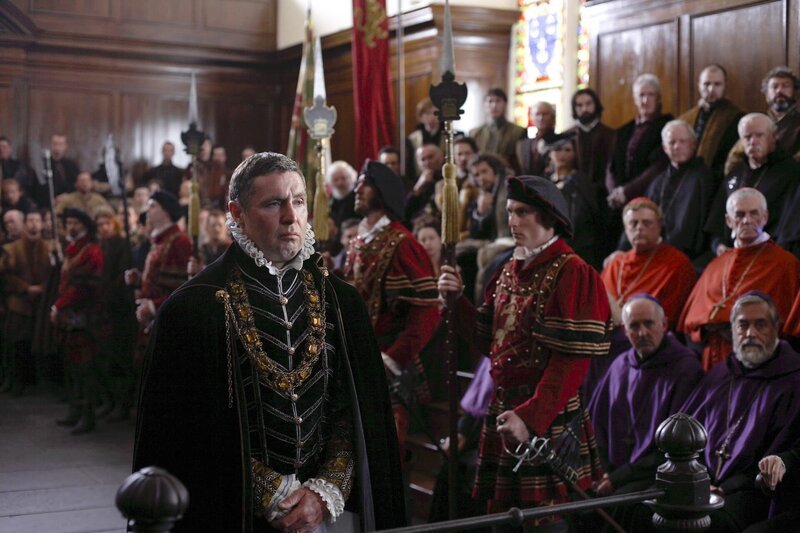 Plante er insgeheim Hochverrat am König von England? Henry Howard (David O’Hara), Graf von Surrey, vor Gericht in London – Bild: AXN White