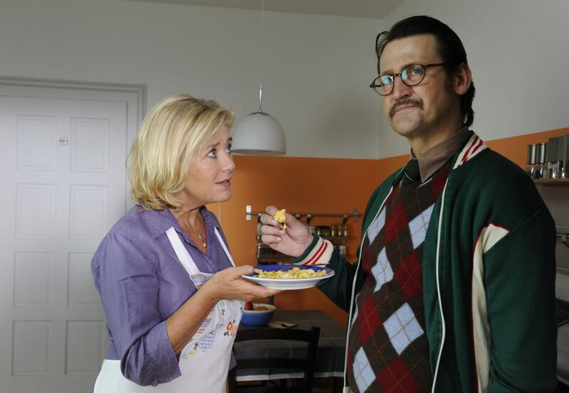 Zimmer mit Tante – Bild: „ARD Degeto/​ARD Degeto/​Marion v.d. Mehden“ (S2)