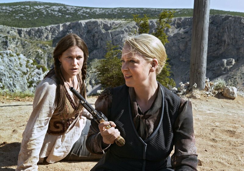 Winnetous Weiber – Bild: PLURIMEDIA (ARD Degeto /​ Katrin Knoke)