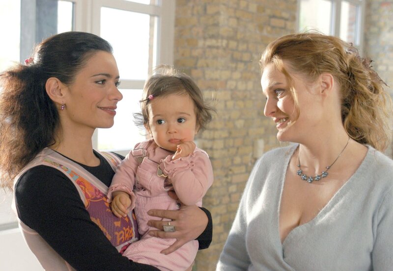 Zwei Männer und ein Baby – Bild: ARD Degeto/​Katrin Knoke