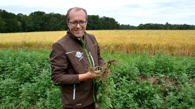 Landwirt Jochen Hartmann ist Teil eines Forschungsprojektes. – Bild: NDR/​Nora Stoewer
