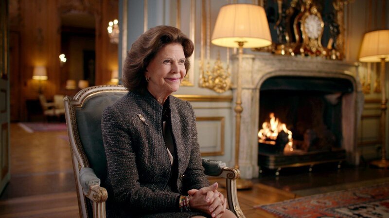 Für ‚Terra X History‘ erzählt Königin Silvia von Schweden aus ihrem Leben. – Bild: phoenix/​ZDF