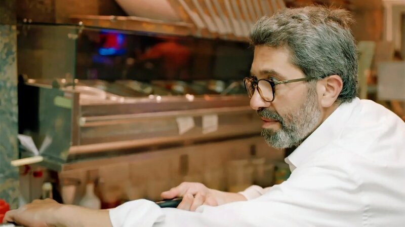 Michele Cimino von der Pizzeria „Paolo“ in Frankfurt am Main. – Bild: HR