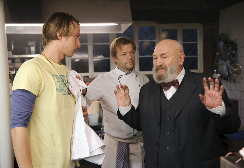 Linda geht tanzen – Bild: ARD Degeto/​Willi Weber