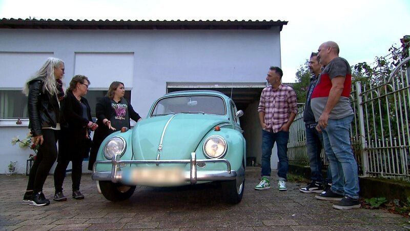 Auch dieser VW Käfer soll zu Geld gemacht werden – Bild: RTLZWEI