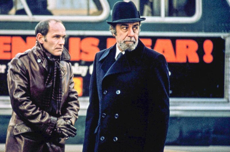 Der Drogenboss Alain Charnier (Fernando Rey, re.) heuert den Killer Pierre Nicoli (Marcel Bozzuffi, li.) an. – Bild: Twentieth Century Fox Film Corporation Der Drogenboss Alain Charnier (Fernando Rey, re.) heuert den Killer Pierre Nicoli (Marcel Bozzuffi, li.) an. – Bild: Twentieth Century Fox Film Corporation