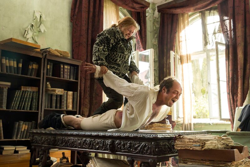 Men & Chicken – Bild: Rolf Konow /​ M&M Production