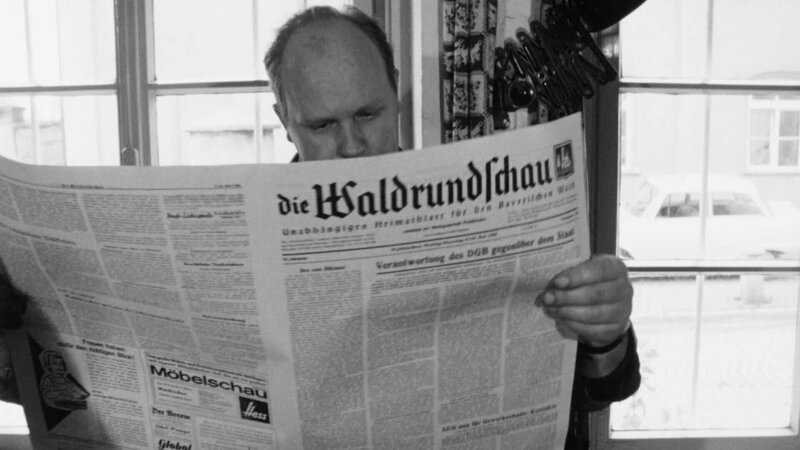 Die „Waldrundschau“, Zeitung für rund 3.000 Einwohner in Waldkirchen im Bayerischen Wald. – Bild: BR /​ BR