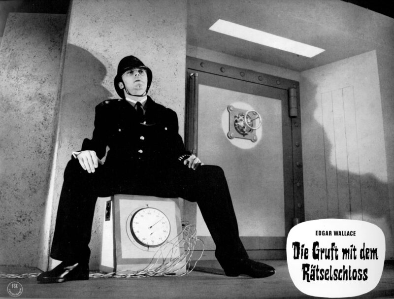 Die Gruft mit dem Rätselschloss – Bild: Constantin