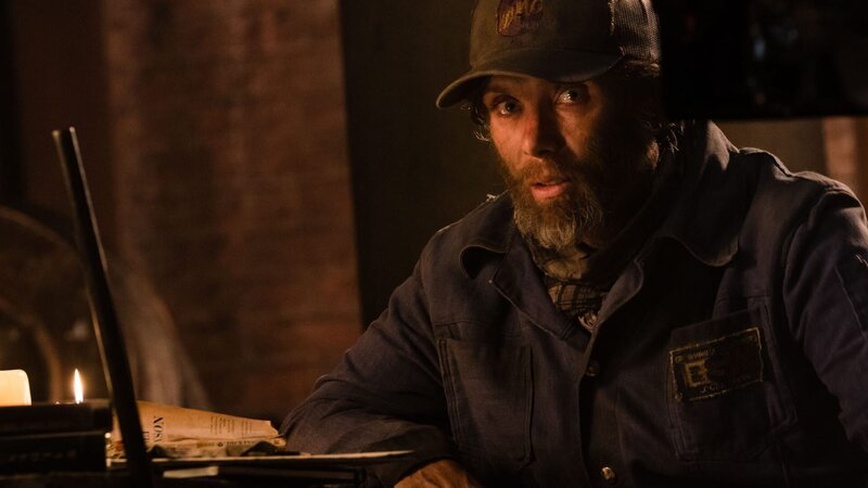 Emmett (Cillian Murphy) braves the unknown in „A Quiet Place Part II.“ – Bild: 2022 Paramount Pictures. All Rights Reserved Emmett (Cillian Murphy) braves the unknown in „A Quiet Place Part II.“ – Bild: 2022 Paramount Pictures. All Rights Reserved