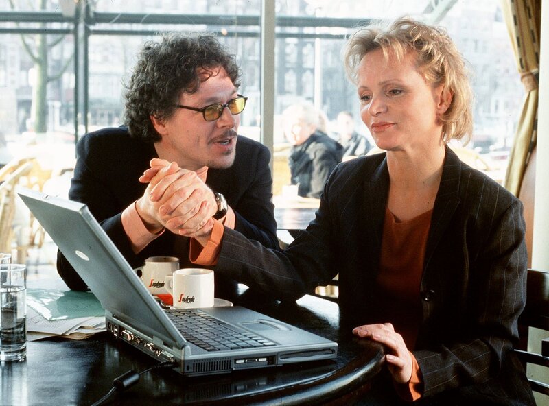 Hochzeit zu viert – Bild: ARD/​Degeto