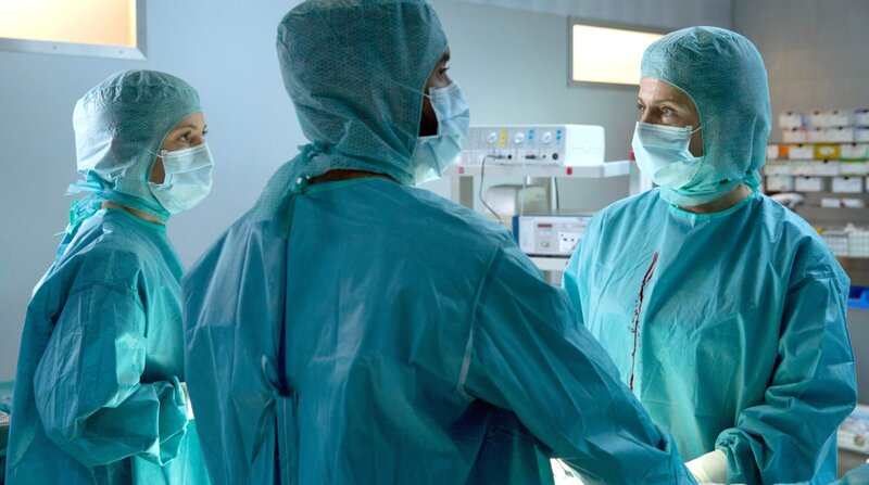 Götter in Weiß – Bild: ZDF und NDR/​Volker Roloff.