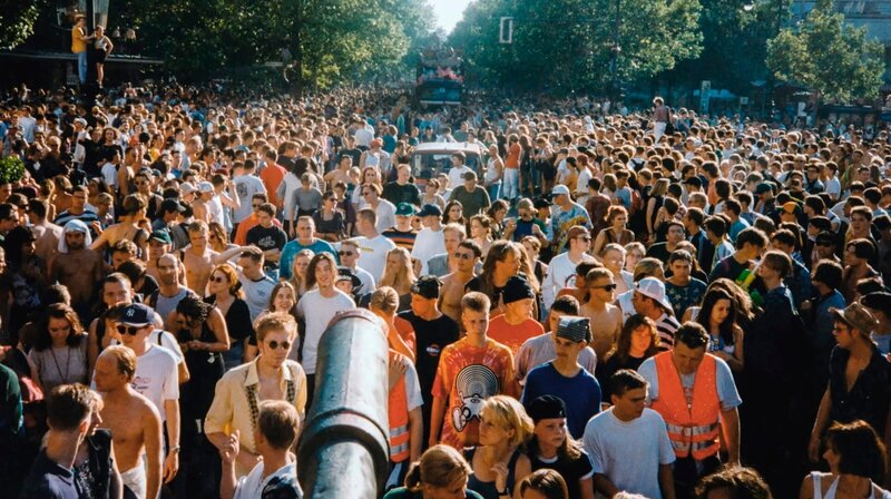 Loveparade - Als die Liebe tanzen lernte – Bild: rbb/​Tilman Brembs