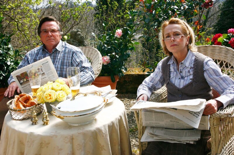 Wendel (Elmar Wepper) und Walli (Gisela Schneeberger). – Bild: ORF Wendel (Elmar Wepper) und Walli (Gisela Schneeberger). – Bild: ORF