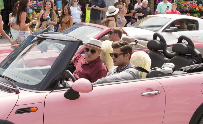 Eigentlich wollte Jason (Zac Efron, r.) seinen Großvater Dick (Robert De Niro, l.) nur auf der traditionellen Reise nach Florida begleiten, die er sonst immer mit seiner erst kürzlich verstorbenen Frau unternommen hat. Doch diese Reise entwickelt sich ganz anders, als Jason geplant hatte … – Bild: Constantin Film Verleih GmbH Eigentlich wollte Jason (Zac Efron, r.) seinen Großvater Dick (Robert De Niro, l.) nur auf der traditionellen Reise nach Florida begleiten, die er sonst immer mit seiner erst kürzlich verstorbenen Frau unternommen hat. Doch diese Reise entwickelt sich ganz anders, als Jason geplant hatte … – Bild: Constantin Film Verleih GmbH