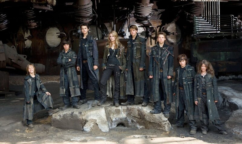 Nick Romeo Reimann (Nerv), Kevin Ianotta (Joschka), Jimi Blue Ochsenknecht (Leon), Sarah Kim Gries (Vanessa), Marlon Wessel (Maxi), Leon Wessel-Masannek (Markus), Raban Bieling (Raban), Janina Fautz (Klette). – Bild: port.hu Nick Romeo Reimann (Nerv), Kevin Ianotta (Joschka), Jimi Blue Ochsenknecht (Leon), Sarah Kim Gries (Vanessa), Marlon Wessel (Maxi), Leon Wessel-Masannek (Markus), Raban Bieling (Raban), Janina Fautz (Klette). – Bild: port.hu