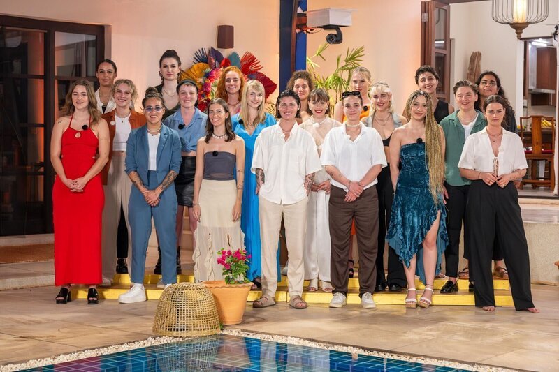 V.l.: Lucia, Sarah, Christine, Hang, Tay, Tommi, Lara, Marlen, Sina, Melissa, Inci, Viviana Elisa, Lisa, Katharina, Julia, Sara, Seleya, Laura, Marjam, Maike +++ – Bild: RTL /​ Markus Hertrich