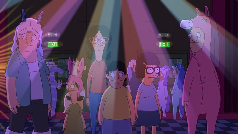 Auf was haben sich da Linda (3.v.l.), Louise (2.v.l.), Gene (3.v.r.) und Tina (r..) eingelassen? – Bild: 2013 Twentieth Century Fox Film Corporation. All rights reserved. Lizenzbild frei