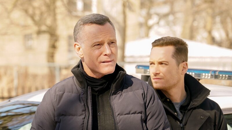 Hank Voight (Jason Beghe) und Jay Halstead (Jesse Lee Soffer) – Bild: AXN