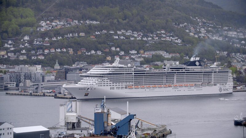 Bergen in Norwegen ist eine der Stationen der Kreuzfahrtschiffe auf Nordkurs. – Bild: ZDF und CSTV Produktion./CSTV Produktion Bergen in Norwegen ist eine der Stationen der Kreuzfahrtschiffe auf Nordkurs. – Bild: ZDF und CSTV Produktion./CSTV Produktion