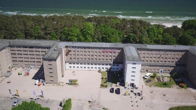 NVA-Kaserne Prora. – Bild: Igor Berger / Doclights NVA-Kaserne Prora. – Bild: Igor Berger / Doclights