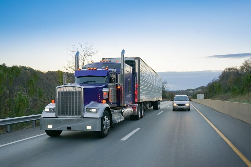 American truck – Bild: 5m3photos/​Shutterstock