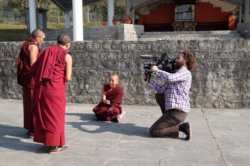 Ein Team von GEO Television im indischen Dharamsala – Bild: Geo Television /​ Dorothea