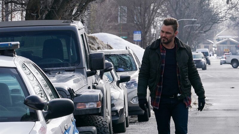Adam Ruzek (Patrick John Flueger) – Bild: AXN