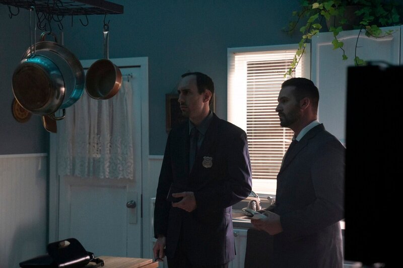 Detective Lebid (Richard Cole, l.) – Bild: cflx ZLW /​ ©2022 CINEFLIX (COUNTDOWN 4) INC /​ Crime + Investigation