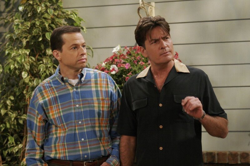 2008_08_08-TwoAHalfMen_0209_831b4a22 – Bild: Puls 4