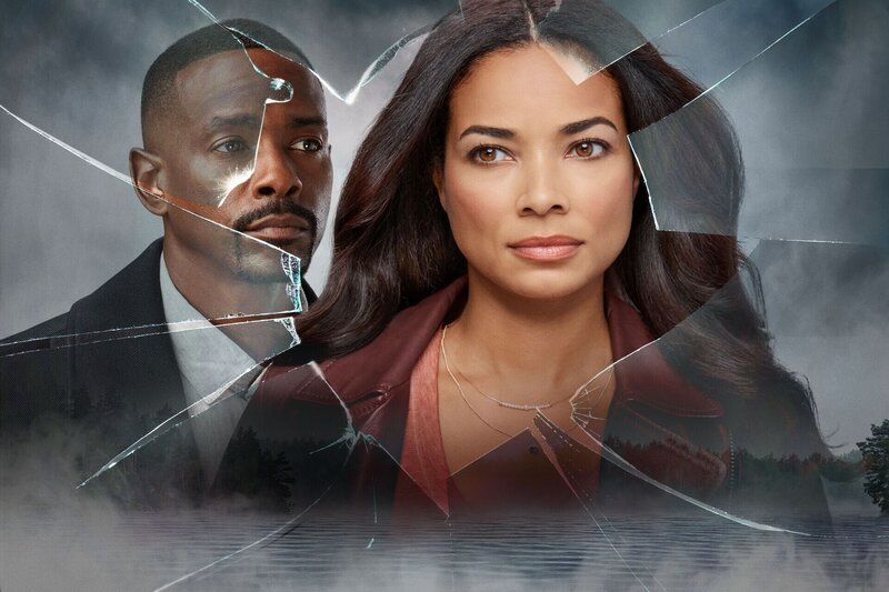 Jake Collins (Keith D. Robinson) und Melanie Abrams (Rochelle Aytes) +++ Die Verwendung des sendungsbezogenen Materials ist nur mit dem Hinweis und Verlinkung auf RTL+ gestattet. +++ – Bild: Crown Media United States, LLC