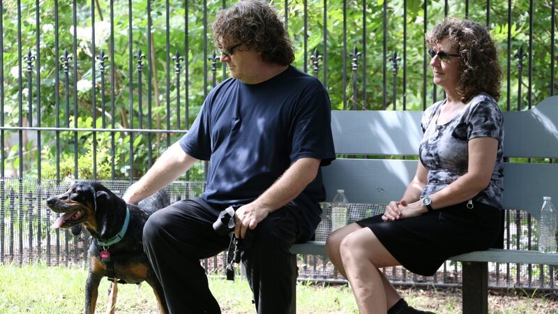 Lori and Spartie with Loretta at the first meet and greet. – Bild: Animal Planet /​ Discovery Communications