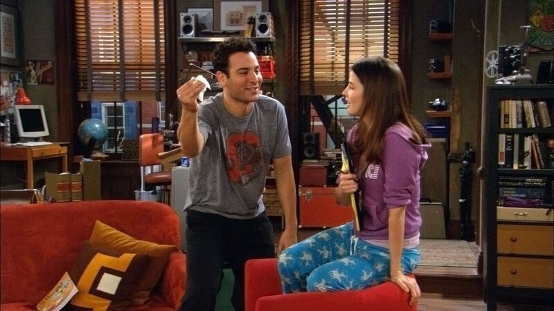 L-R: Ted (Josh Radnor) und Robin (Cobie Smulders) – Bild: Courtesy of Warner Brothers