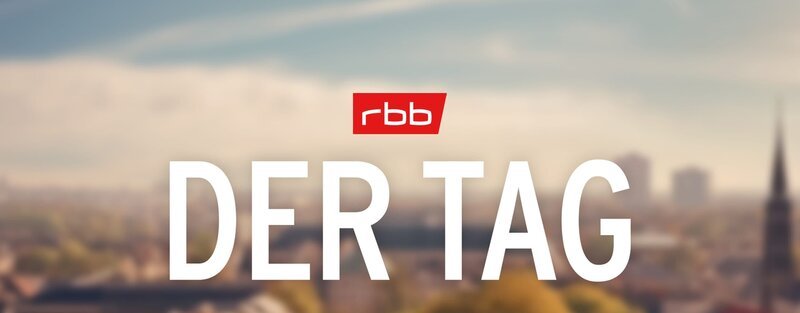 RUNDFUNK BERLIN-BRANDENBURG DER TAG in Berlin & Brandenburg – Logo „DER TAG in Berlin & Brandenburg“ ist die neue Sendung zum Feierabend im rbb Fernsehen. Ab 15. Januar 2024 blickt „DER TAG“ immer ab 18:00 Uhr live auf das aktuelle Geschehen in der Region. © rbb, honorarfrei – Verwendung gemäß der AGB im engen inhaltlichen, redaktionellen Zusammenhang mit genannter rbb-Sendung und bei Nennung „Bild: rbb“ (S2). rbb Presse & Information, Masurenallee 8–14, 14057 Berlin, Tel: 030/​97 99 3–12118 oder -12116, pressefoto@rbb-online.de – Bild: rbb /​ rbb Presse & Information
