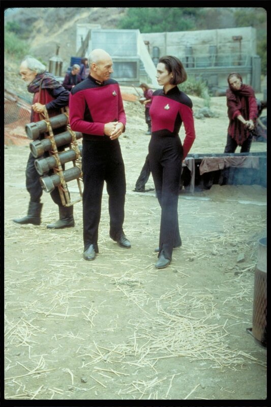 Bild: SYFY TM & (C) 2011 CBS Studios Inc Photocredit Mandatory, Editorial Use Only, NO archive, NO Resale