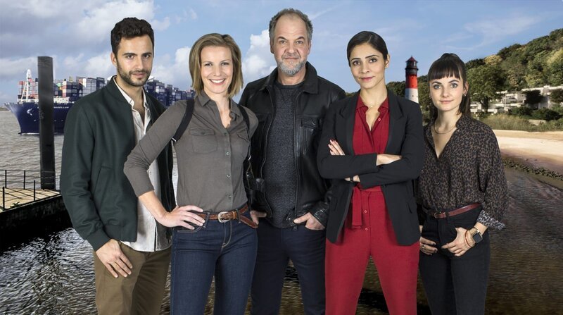 Garry Fischmann, Anna von Haebler, Marek Erhardt, Pegah Ferydoni, Paula Schramm – Bild: ZDF und [m] Fr