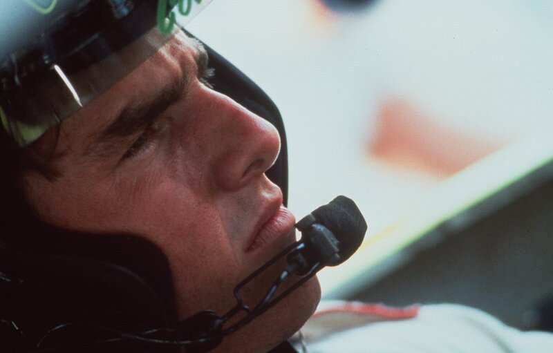 Er eilt von Sieg zu Sieg: Neuling Cole Trickle (Tom Cruise) …_Titel: Tage des Donners – Days Of Thunder – Bild: ATV Er eilt von Sieg zu Sieg: Neuling Cole Trickle (Tom Cruise) …_Titel: Tage des Donners – Days Of Thunder – Bild: ATV