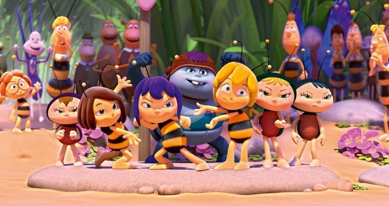 „Die Biene Maja 2 – Die Honigspiele“, Statt der ersehnten Einladungen für die Honigspiele, lässt die Kaiserin verkünden, dass sie für die Veranstaltung die Hälfte der Honigvorräte der Klatschmohnwiese benötigt. Schnurstracks fliegt Maja mit Willi nach Summtropolis, um der Kaiserin die Meinung zu sagen. Diese stellt der vorlauten Biene jedoch ein Ultimatum: Maja darf zwar mit ihren Freunden an den Honigspielen teilnehmen. Sollten sie aber gegen das ehrgeizige Team von Violetta verlieren, müssen sie den gesamten Honigvorrat abgeben.  SENDUNG: ORF eins – SO – 12.04.2020⁠–⁠07:35 UHR. – Veroeffentlichung fuer Pressezwecke honorarfrei ausschliesslich im Zusammenhang mit oben genannter Sendung oder Veranstaltung des ORF bei Urhebernennung. – Bild: PLURIMEDIA (Paramount Pictures France /​ Studio 100 Media)