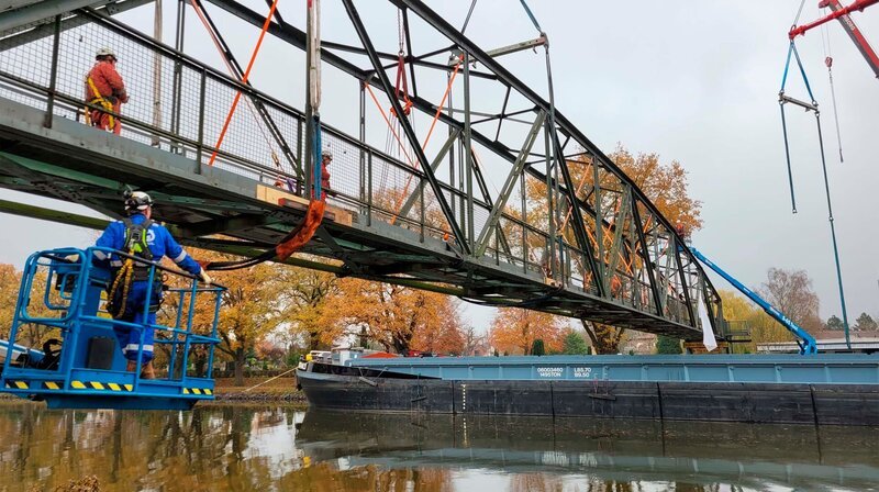 Die Lingener Meckerbrücke ist in die Jahre gekommen und muss saniert werden. – Bild: NDR