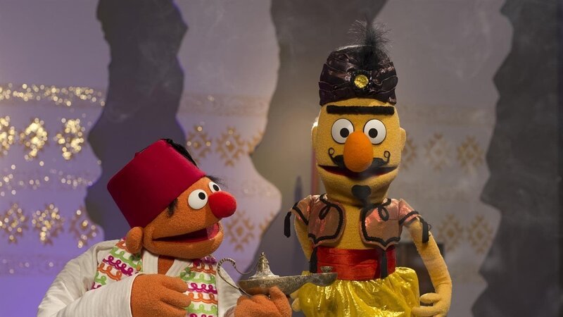 Käse à la Super-Grobi 2. – Bild: NDR/​Sesame Workshop